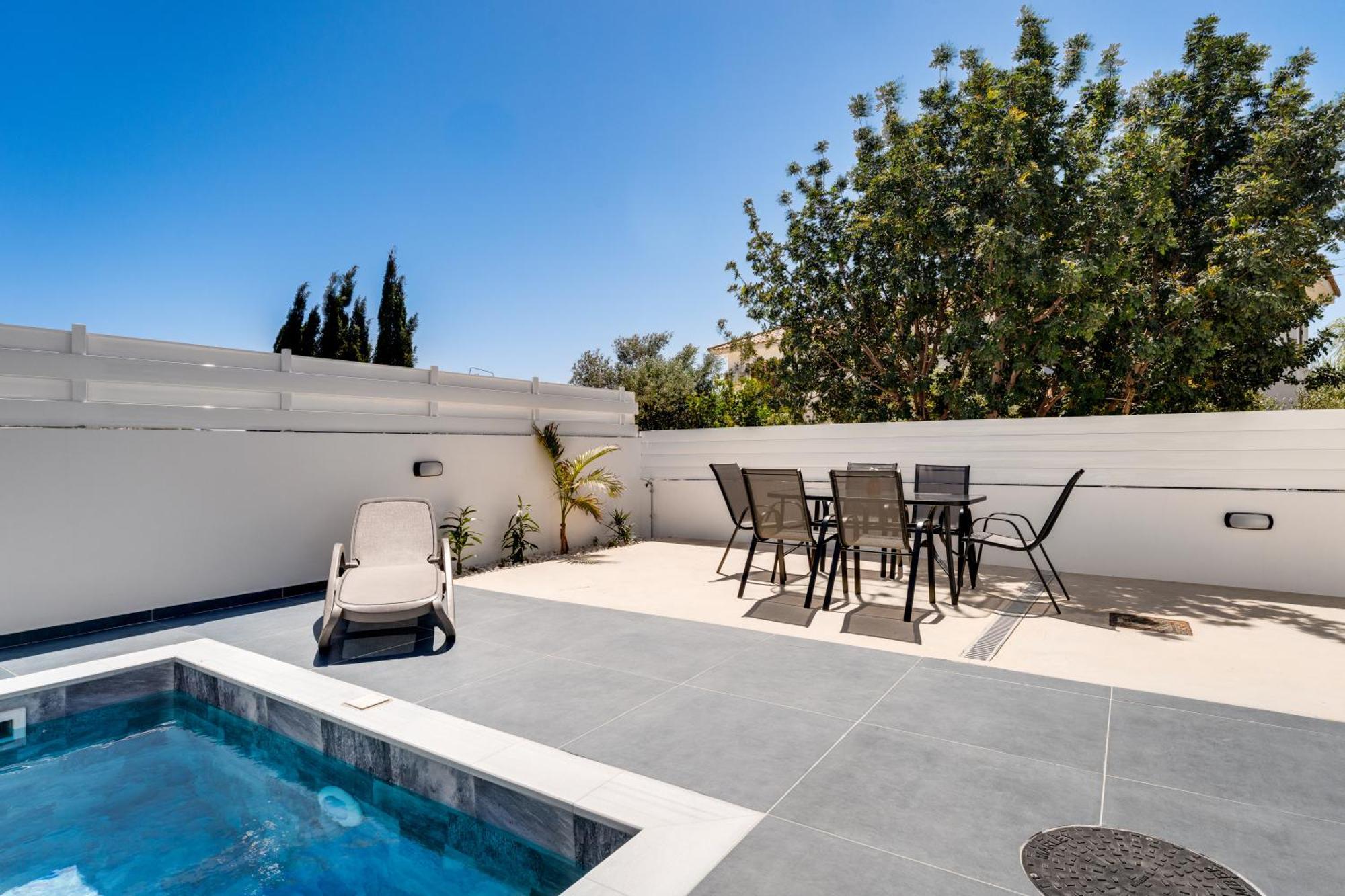 Panatheon - Luxury 1 & 2 Bdr 300 Meters From Sandy Beach! Villa