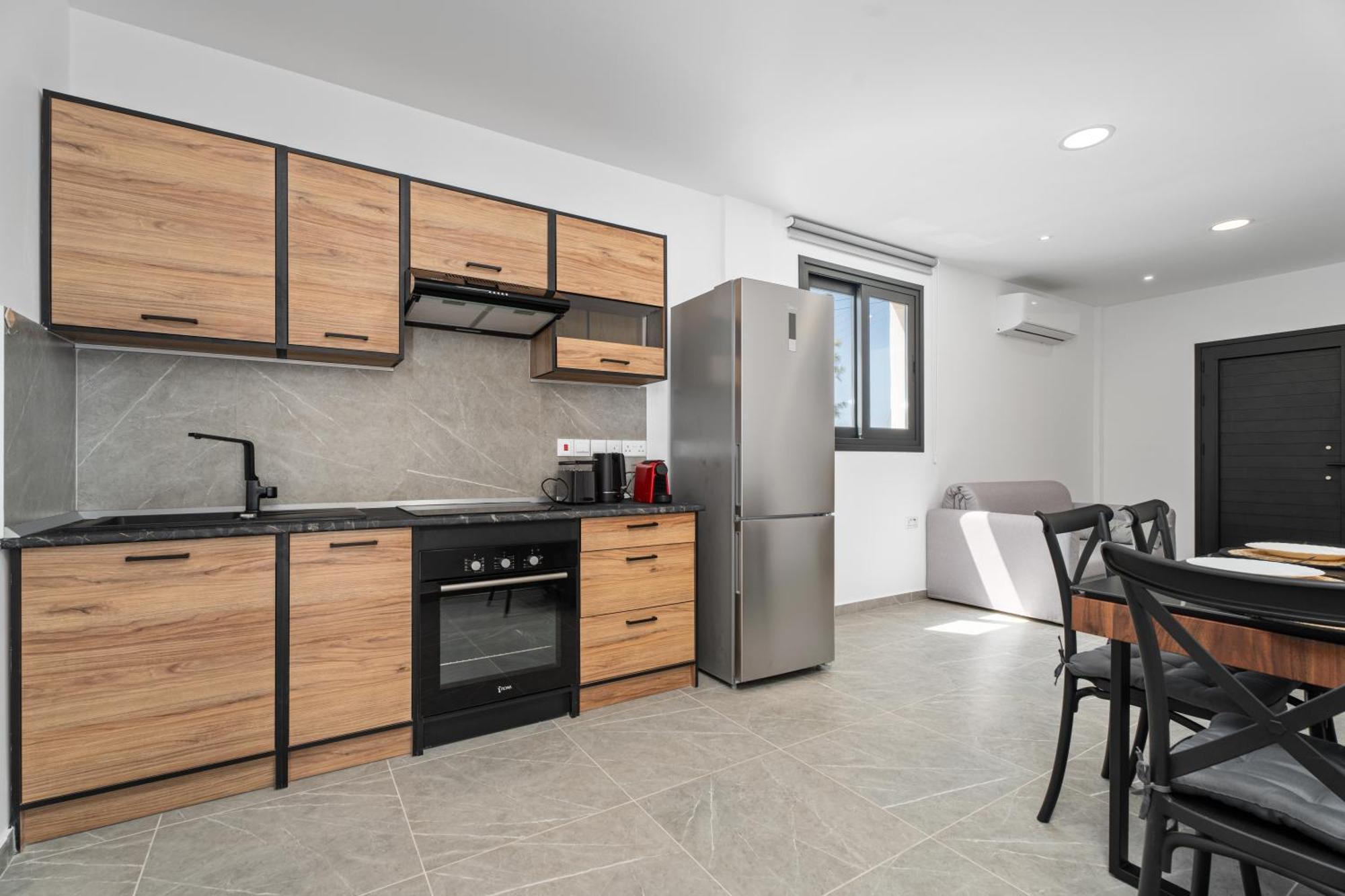 Panatheon - Luxury 1 & 2 Bdr 300 Meters From Sandy Beach!